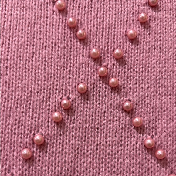 Pink Sweater with Diamond Pattern - Picture 2 of 6